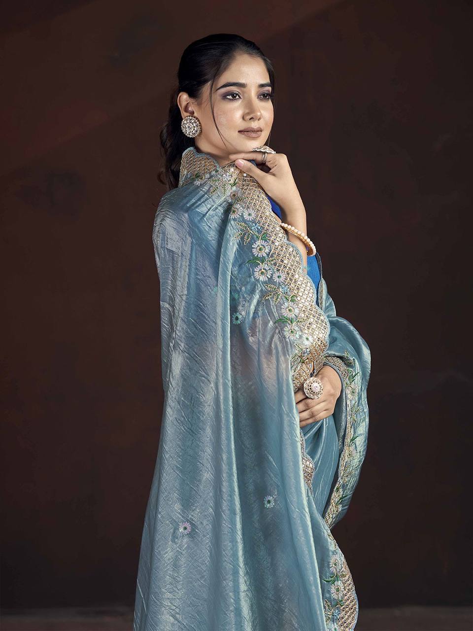 Exquisite Gold Crunchy Saree Featuring Beautiful Floral Embroidery