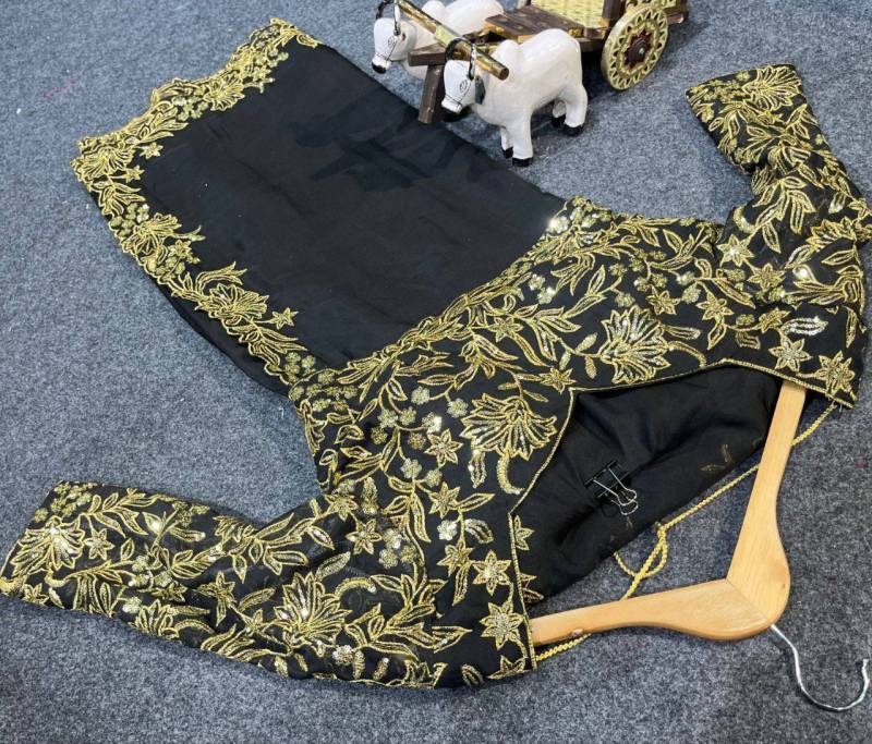  Tabby Silk Embroidery Sequence Cut Work Saree