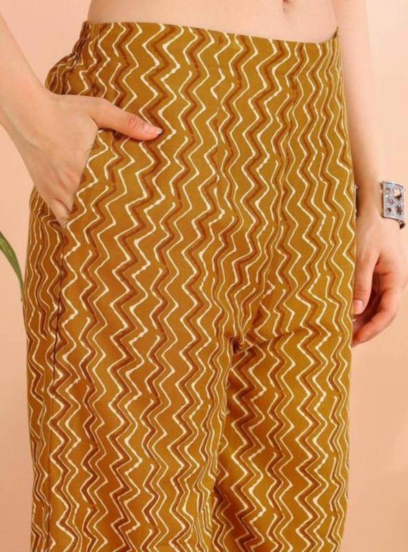 Women's Poly Rayon Foil Print Straight Kurta With Palazzos & Dupatta 