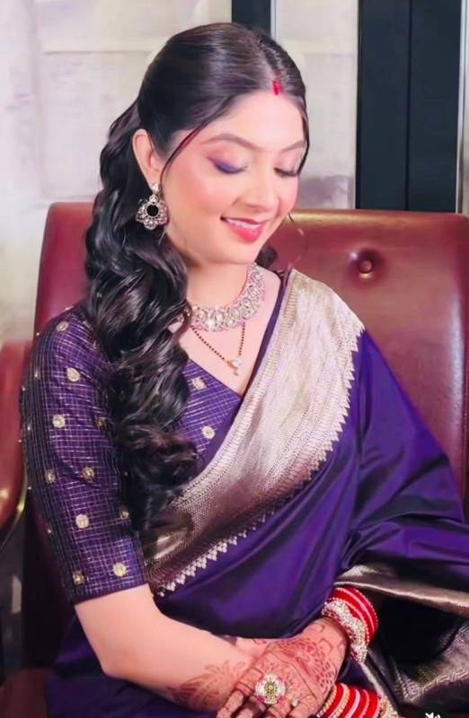 Soft silk saree with Pure Jari Border and Rich pallu