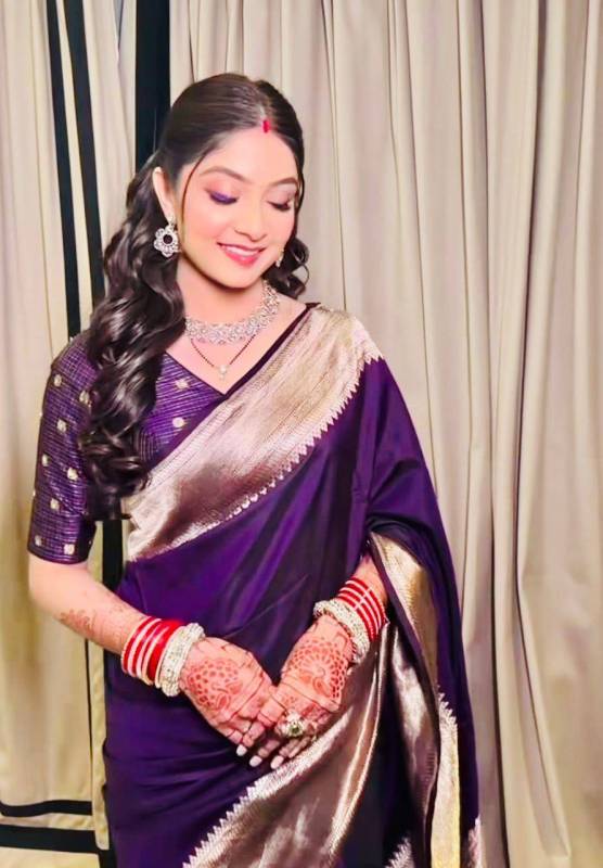 Soft silk saree with Pure Jari Border and Rich pallu